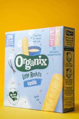 Londra İngiltere, 13 Nisan 2025, Bebekler ve Bebekler için Organix Rusk Bisküvileri