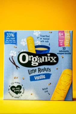Londra İngiltere, 13 Nisan 2025, Bebekler ve Bebekler için Organix Rusk Bisküvileri