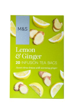 Londra İngiltere, 17 Nisan 2025, Marks ve Spencer Lemon Kutusu ve Ginger Infüzyon Çay Torbası