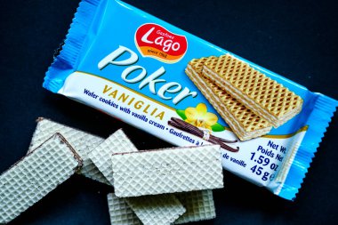 Londra İngiltere, 24 Nisan 2025, Poker Vanilya Kremalı Bisküviler