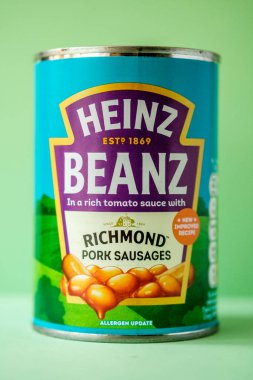 Londra İngiltere, 25 Nisan 2025, Richmond Domates soslu Heinz Fırınlanmış Fasulye Konservesi