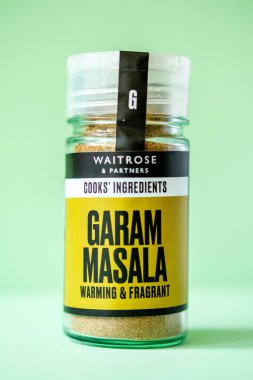 Londra İngiltere, 27 Nisan 2025, Jar Waitrose Baharat ve Kokulu Hint Tarzı Garam Masala
