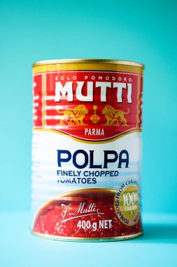 Londra İngiltere, Mayıs 03 2025, Mutti Polpa Konservesi İyi Doğranmış Domatesler Pişirme İçi