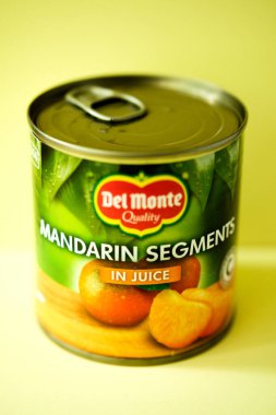 Londra İngiltere, Mayıs 03 2025, Meyve Suyu Konservesi