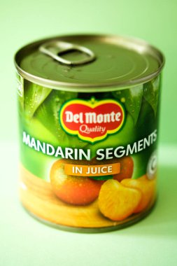 Londra İngiltere, Mayıs 03 2025, Meyve Suyu Konservesi