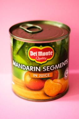 Londra İngiltere, Mayıs 03 2025, Meyve Suyu Konservesi