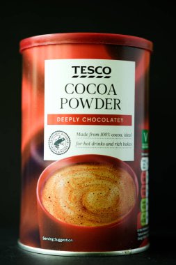 Londra İngiltere, Mayıs 06 2025, Sıcak Çikolata veya Fırın İçin Tesco Cocoa Pudrası