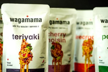 Londra İngiltere, Mayıs 07 2025, Wagamamas Asya stili Tasty Teriyaki Cook Karışık Kızartma Sosu