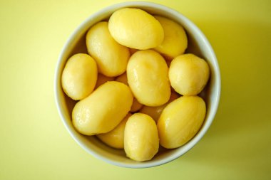 Londra İngiltere, 10 Mayıs 2025, Bir kase haşlanmış vejetaryen patatesi