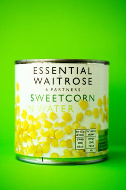 Londra İngiltere, 10 Mayıs 2025, Esaslı Waitrose Tatlı Mısır Sebzeleri