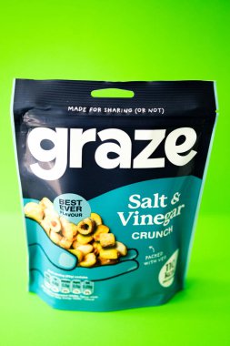 Londra İngiltere, 12 Mayıs 2025, Graze Tuzu ve Sirkeli Kurabiye Paketi