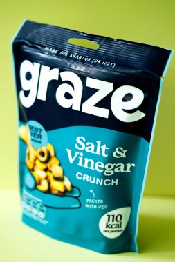 Londra İngiltere, 12 Mayıs 2025, Graze Tuzu ve Sirkeli Kurabiye Paketi