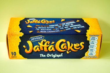 Londra İngiltere, 12 Mayıs 2025, Orijinal Klasik Jaffa Kek Bisküvileri Paketi