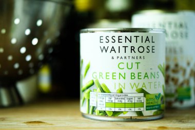Londra İngiltere, 14 Mayıs 2025, Temel Waitrose Kesimi veya Dilimlenmiş Yeşil Fasulye Pişirme İçi