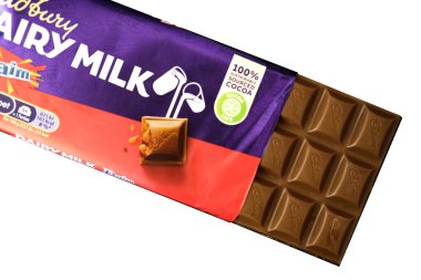 Londra İngiltere, 16 Mayıs 2025, Cadbury Sütlü Daim Çikolata