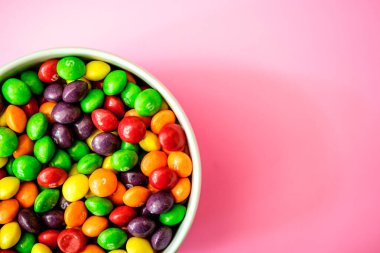Londra İngiltere, 17 Mayıs 2025, Fruit Flavoured Skittles Sweets