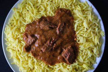 Londra İngiltere, 19 Mayıs 2025, Hint usulü Biftek Madras Köri ve Pilau Basmati Rice