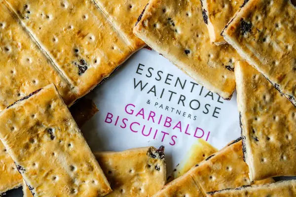 Londra İngiltere, 28 Mayıs 2025, Popüler İngiliz Garibaldi Akıntılı Bisküviler Grubu