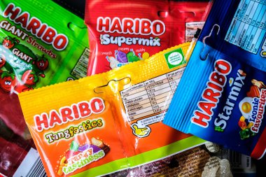 Londra Birleşik Devletleri, 29 Mayıs 2025, Popüler Haribo Şeker Paketleri Seçimi