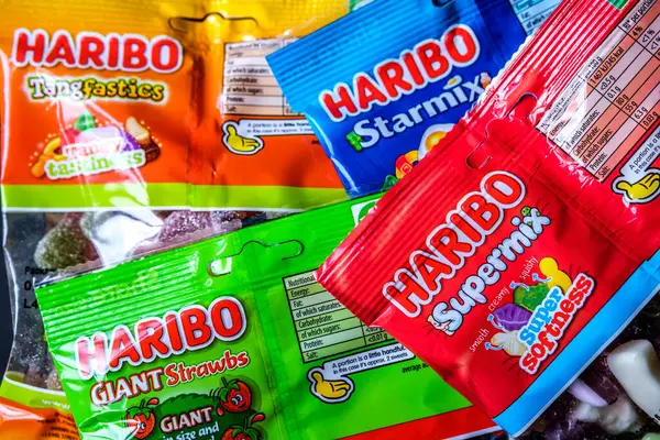 Londra Birleşik Devletleri, 29 Mayıs 2025, Popüler Haribo Şeker Paketleri Seçimi