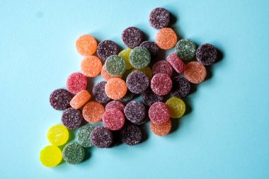 Londra İngiltere, Haziran 01 2025, Renkli Geleneksel Meyve Pasaportları Seçimi