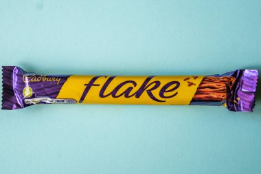 Londra İngiltere, Haziran 01 2025, Orijinal Cadbury Flake Sütlü Çikolata