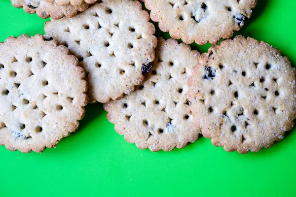 Londra İngiltere, Haziran 02 2025, Geleneksel İngiliz Favori Kıtır Meyveli Bisküviler