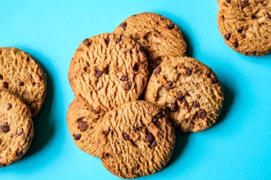 Londra İngiltere, Haziran 09 2025, Geleneksel Klasik Çikolatalı Çerez Seçimi