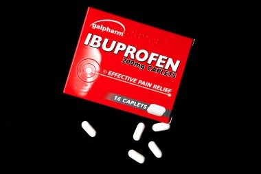 Londra İngiltere, 10 Haziran 2025, Ibuprofen Capulet Paketi veya Tabletler, Ağrı Resifi ve Enflamasyon önleyici, Uyuşturucu