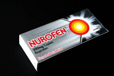 Londra İngiltere, 10 Haziran 2025, Ibuprofen Ağrı kesici içeren Nurofen Capulet Paketi