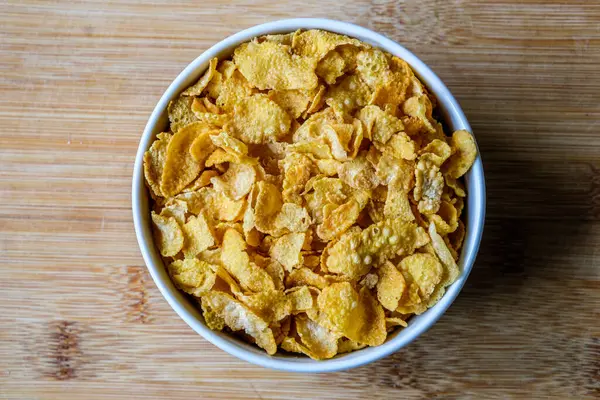 Londra İngiltere, 12 Haziran 2025, Klasik Mısır Gevreği Kahvaltısı