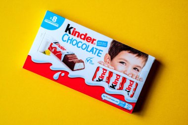 Londra, 20 Haziran 2025, Popüler Kinder Çikolata Paketi