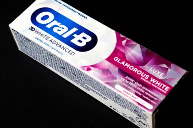 Londra İngiltere, 23 Haziran 2025, Oral B Kutulu Diş macunu Paketi