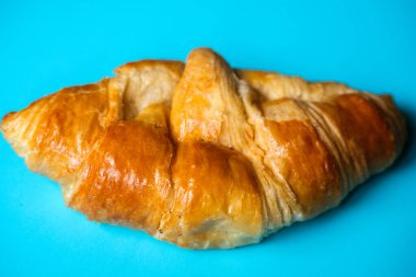 Londra, 30 Ağustos 2025, Taze Pişmiş Tereyağlı Criossant Kahvaltı Pastası İnsansız