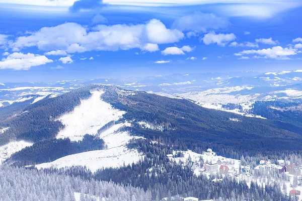 Inverno Belo Cenário Natureza Brilhante Montanhas Panorama Estância Esqui Pinheiros — Fotografia de Stock