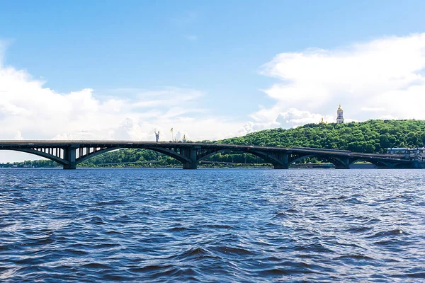 Landschaftlich Reisenden Natur Stadtbild Fluss Dnipro Mit Blauem Wasser Und — Stockfoto