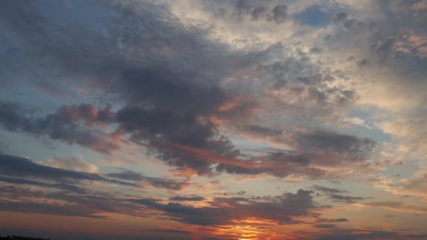 Vacker Solnedgång Sommar Himmel Slow Motion Ljusa Färger — Stockvideo