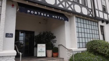Melbourne, Avustralya 'daki Portsea Oteli girişi