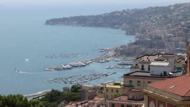 Napoli 'nin panoramik manzarası, İtalya kıyı şeridi