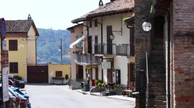 İtalya, Torino 'da sakin bir sokak sahnesi