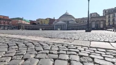Tarihi meydan ve binaların panoramik manzarası