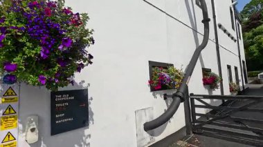 Glengoyne Damıtımevi 'nin büyüleyici sokağında bir yürüyüş