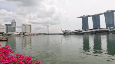 Singapur siluetinin zaman atlaması