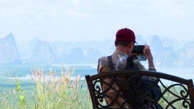 Samet Nangshe Bakış Alanı, Tayland 'da güzel manzaraları fotoğraflayan adam.