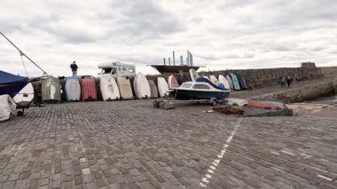 İskoçya, Fife 'da tekne ve rıhtım