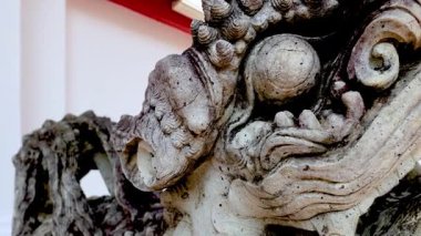 Karmaşık taş heykel detaylarına yakın çekim