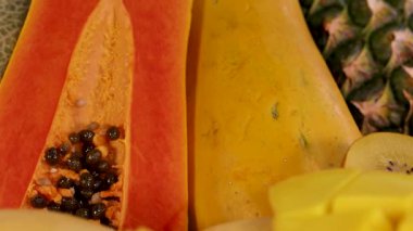 Aburi Saba bir restoranda hazırlanıyor.