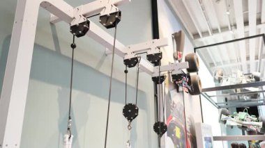 Çoklu makaralar mekanik avantaj sağlar