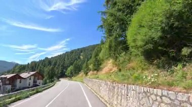 Bereketli dağlık arazide bir gezinti