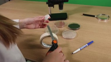 Toprak örneklerini bilimsel araçlarla analiz etmek